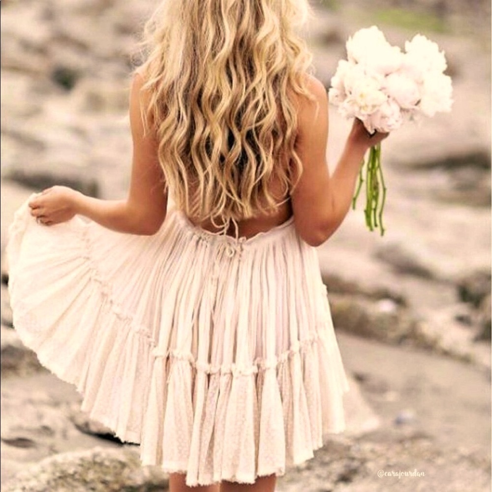 BOHO GYPSY HALTER BABYDOLL DRESS WITH OPEN BACK - Picture 1 of 9